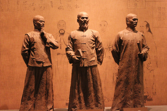 桐城派三人铜像