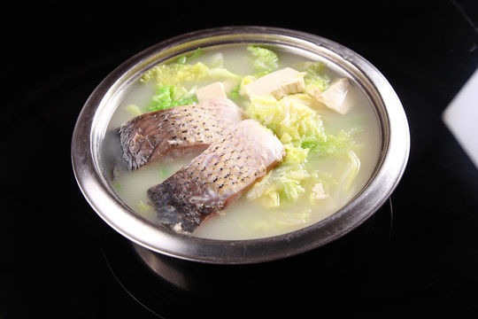 白菜炖鱼