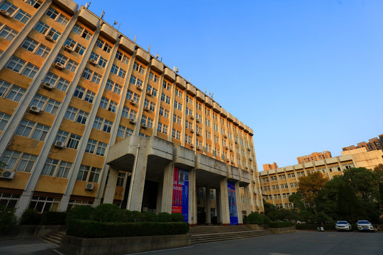 武汉纺织科技大学