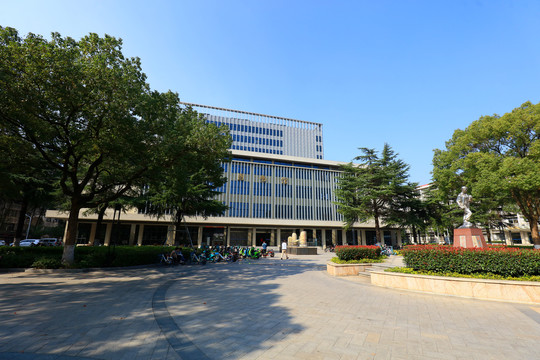 中国地质大学