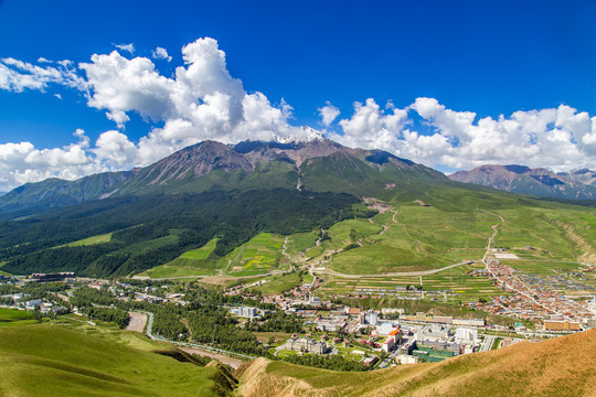 青海祁连牛心山