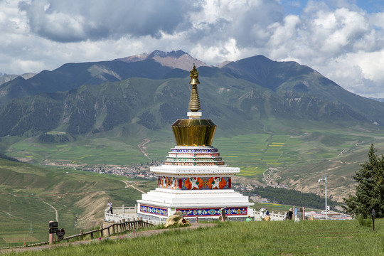 青海祁连卓尔山风景