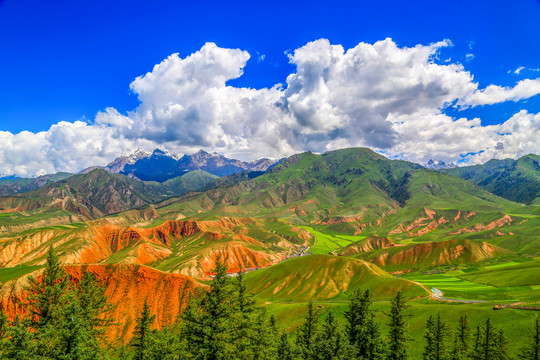 青海祁连伦布夏果山