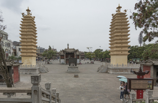 妙湛寺双塔