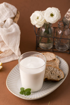 酸奶风味发酵乳