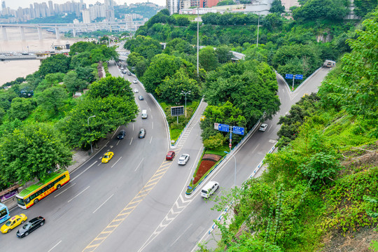 重庆山城江城的特色城市道路叉路