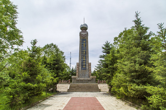 青海原子城纪念馆纪念碑