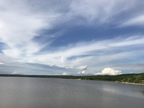 天空湖泊