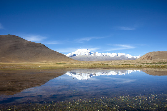 雪山圣水