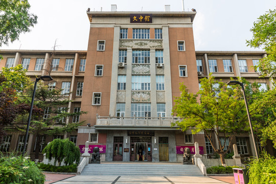 天津南开大学