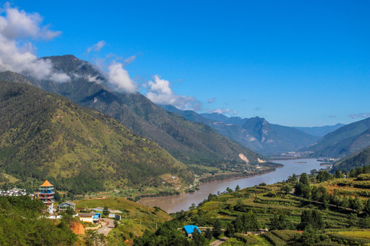 香格里拉虎跳峡