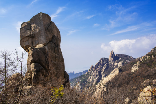 崂山山顶巨石