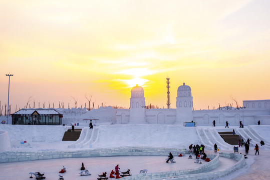 冰雪游乐园冰灯游园