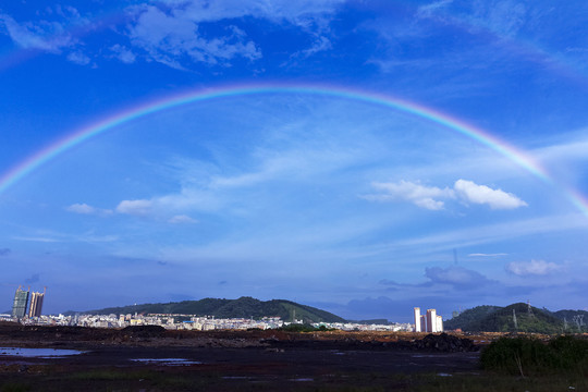 天空彩虹