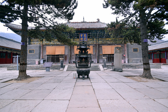 五台山碧山寺雷音殿