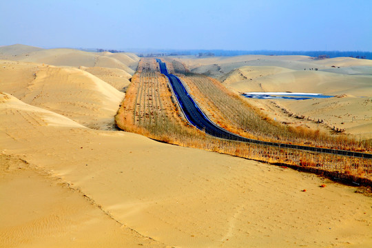 沙漠公路