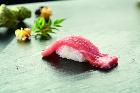 金枪鱼腩寿司