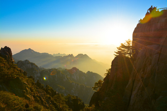 水墨群山