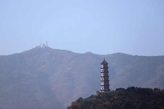 万寿山远眺玉峰塔