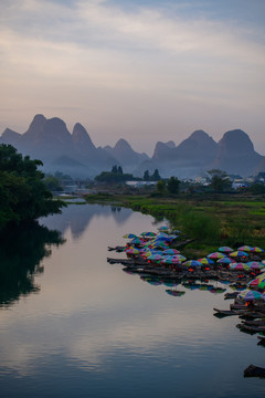 阳朔遇龙河山水风光