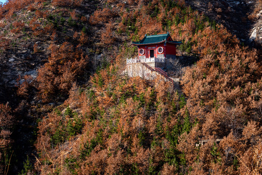 秋日的山东省威海市仙姑顶景区风