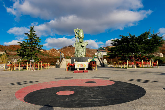 秋日的山东省威海市仙姑顶景区风