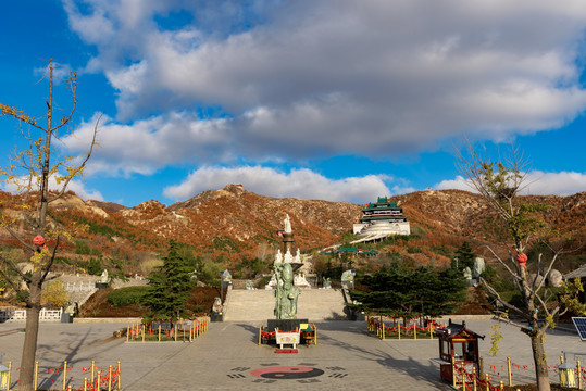 秋日的山东省威海市仙姑顶景区风