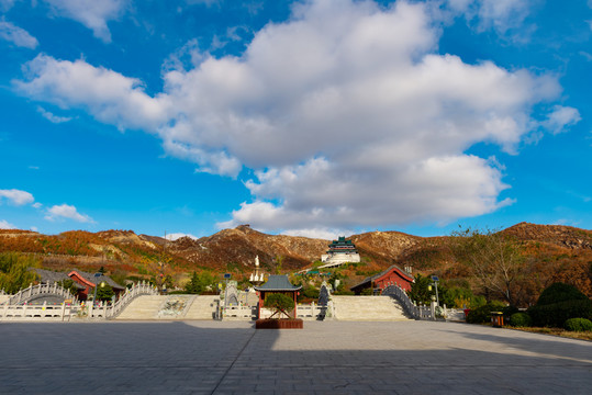 秋日的山东省威海市仙姑顶景区风