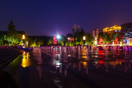 大雁塔喷泉夜景