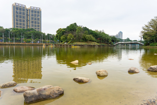 湖心岛