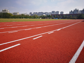 学校操场跑道田径场