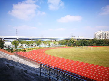 学校操场跑道田径场