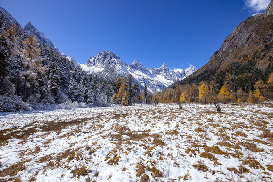 毕棚沟风景区玉兔峰