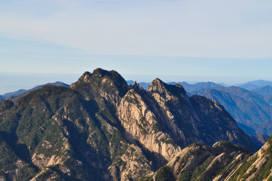 蓝色群山