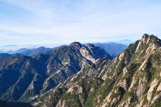 蓝色群山