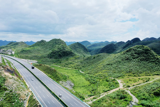 俯拍高速公路