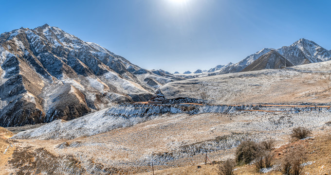 甘肃祁连山雪山