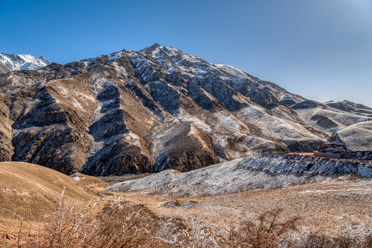 甘肃祁连山雪山