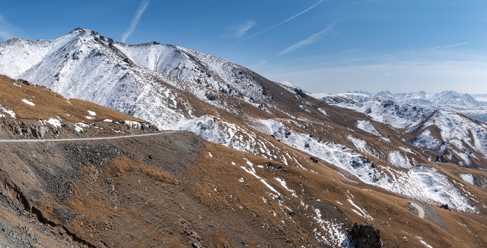 甘肃祁连山雪山