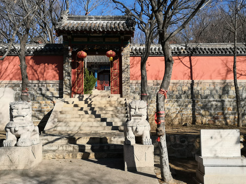 莱州大基山森林公园光月祠