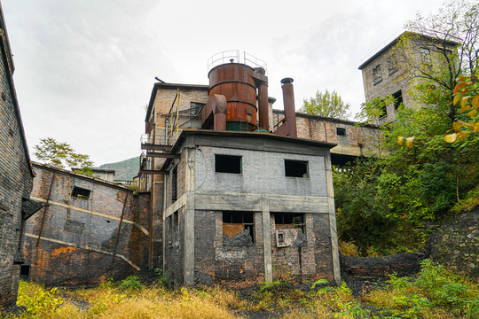 北京王平煤矿废弃建筑厂房生活区