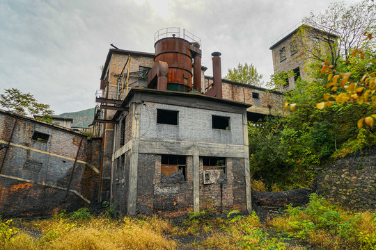 北京王平煤矿废弃建筑厂房生活区