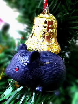 圣诞树与小老鼠