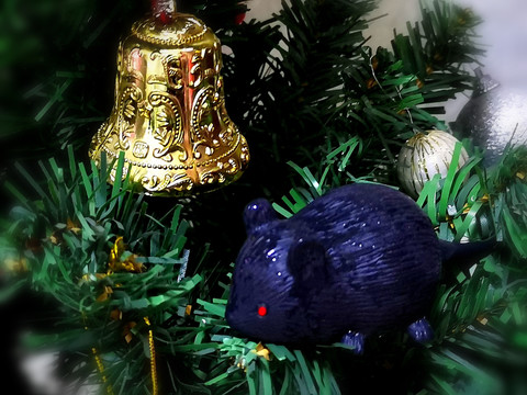 圣诞树与小老鼠