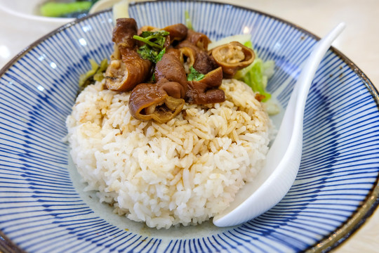 卤大肠饭