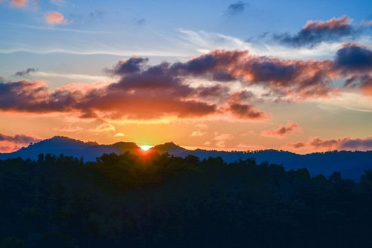 夕阳落山