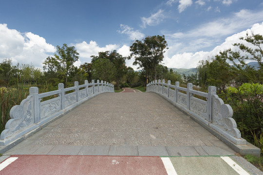 黄草洲湿地石拱桥
