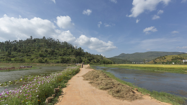 泸西城子古村