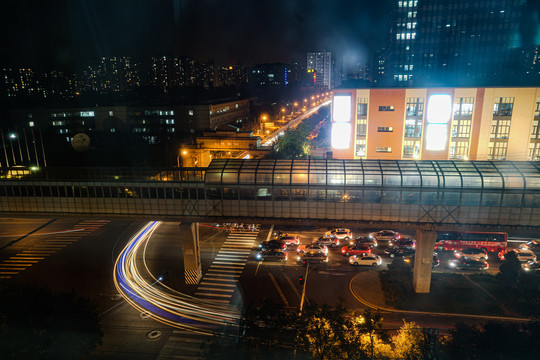 立水桥地铁空中夜景特写