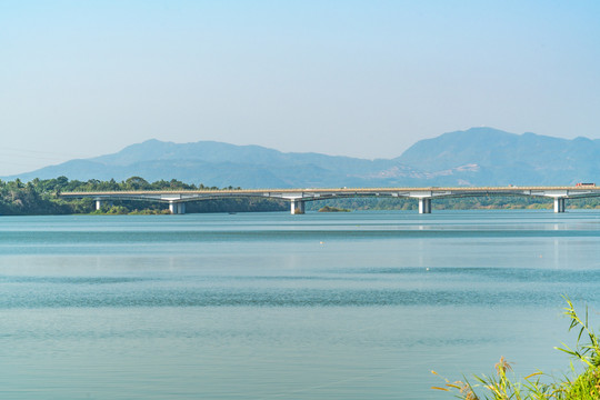 海南万泉河高速桥